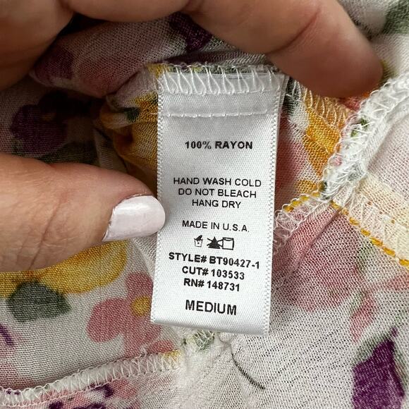 Blue Blush Floral Long Sleeve Tie Front Crop Top Size M - Picture 8 of 8